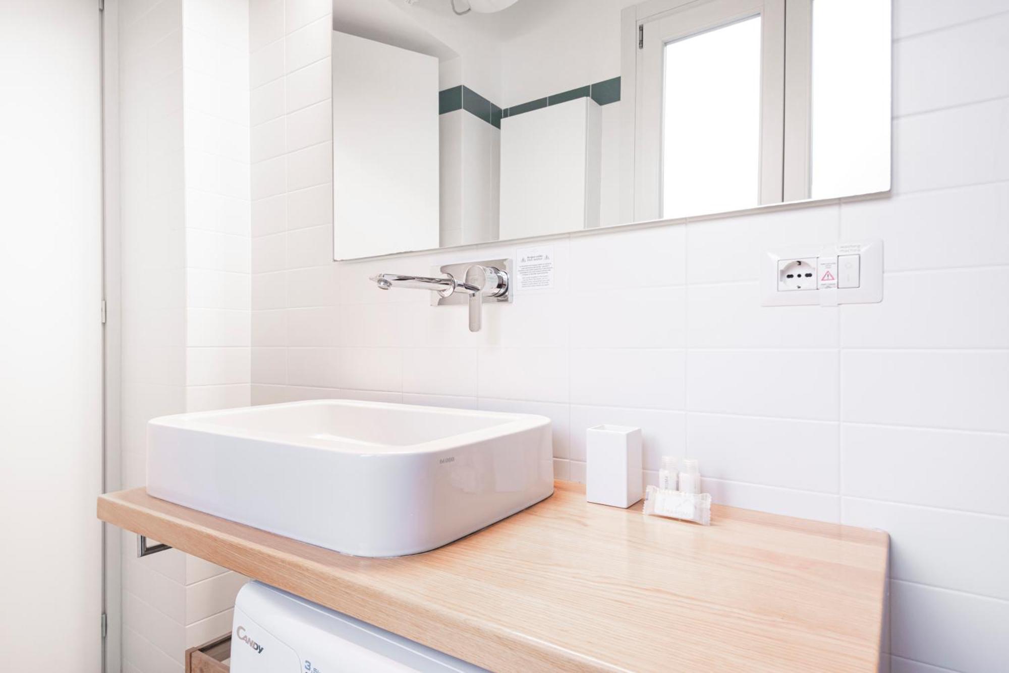 Amazing Flat Near Duomo & Colonne Di San Lorenzo By Easylife 米兰 外观 照片